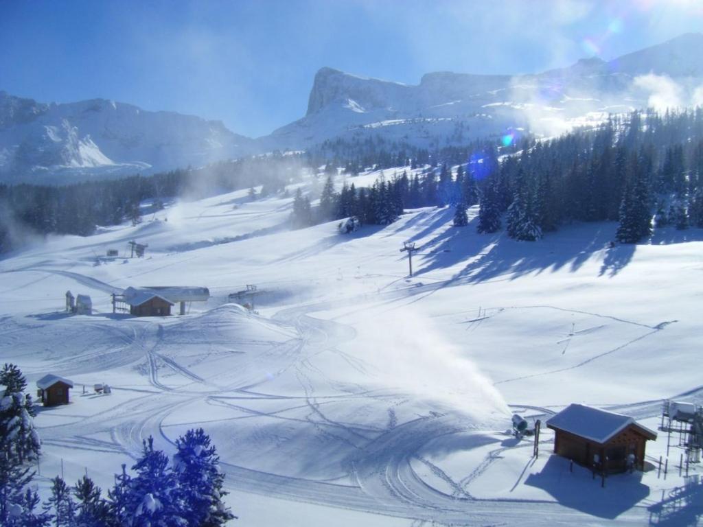 Studio Superdevoluy Dans Batiment Bois D'Aurouze Au Pied Des Pistes Saint-Étienne-en-Dévoluy Buitenkant foto